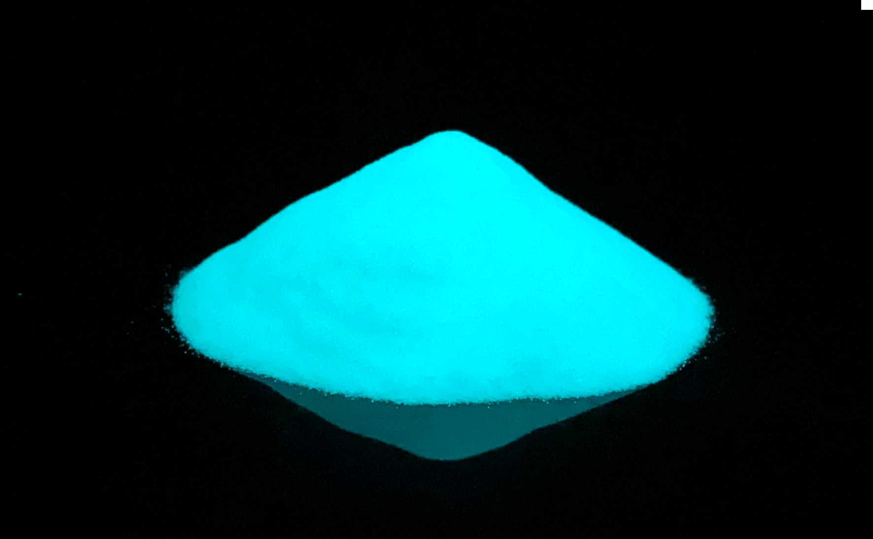 Glow in the Dark Powder Pigments – 30 gm Bottle - Image 3